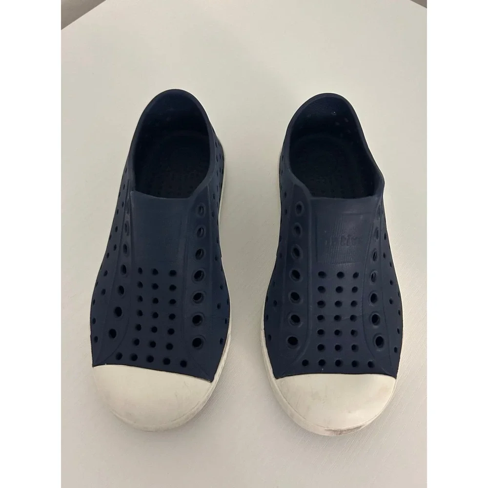 Navy Blue Toddler Natives Little Kid Size 11c Gender Neutral